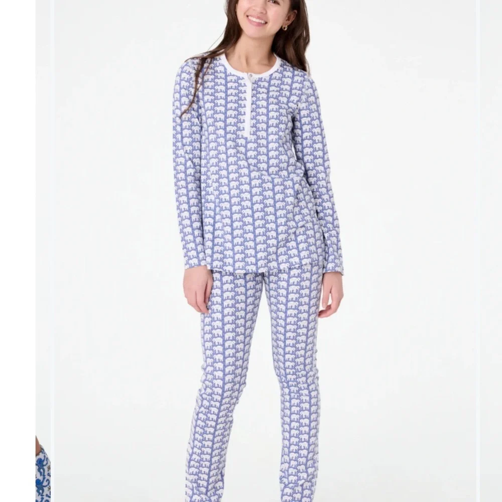 Roller Rabbit Pajamas - Picture 1 of 7